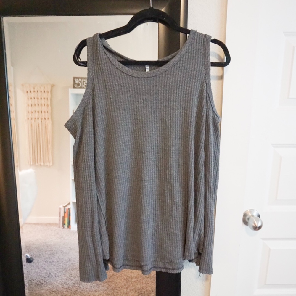 Grey Long sleeve